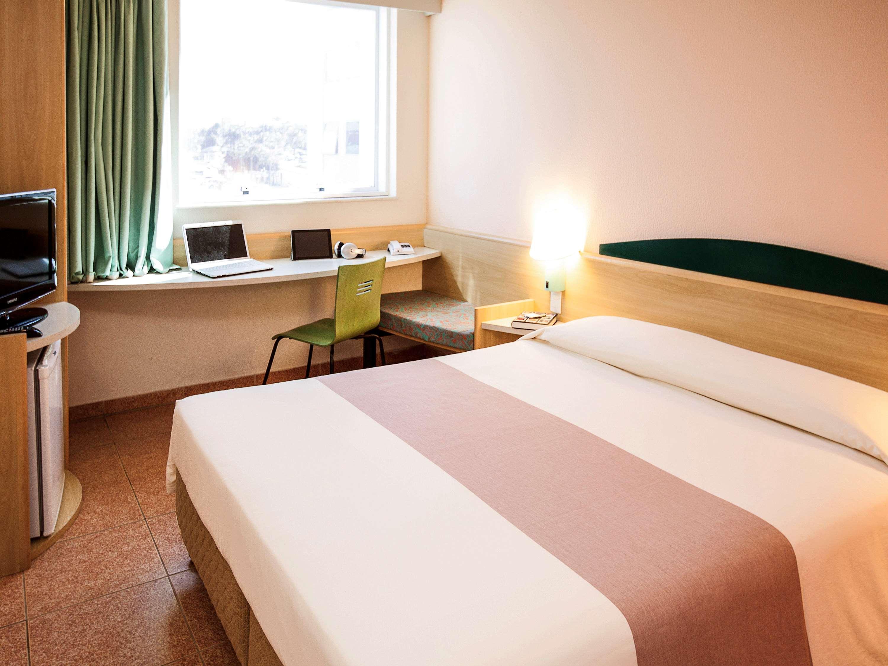 Ibis Vitoria Aeroporto Hotel Kültér fotó